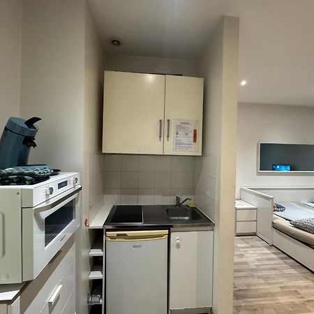Appartement Proche Centre Ville, Gare Et Autoroute Melun Eksteriør billede