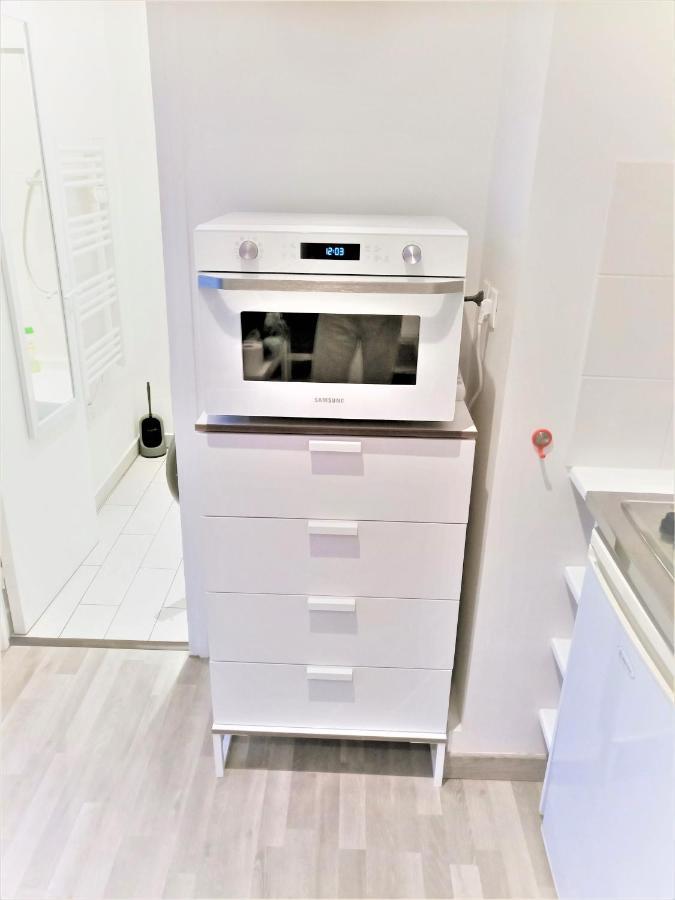 Appartement Proche Centre Ville, Gare Et Autoroute Melun Eksteriør billede