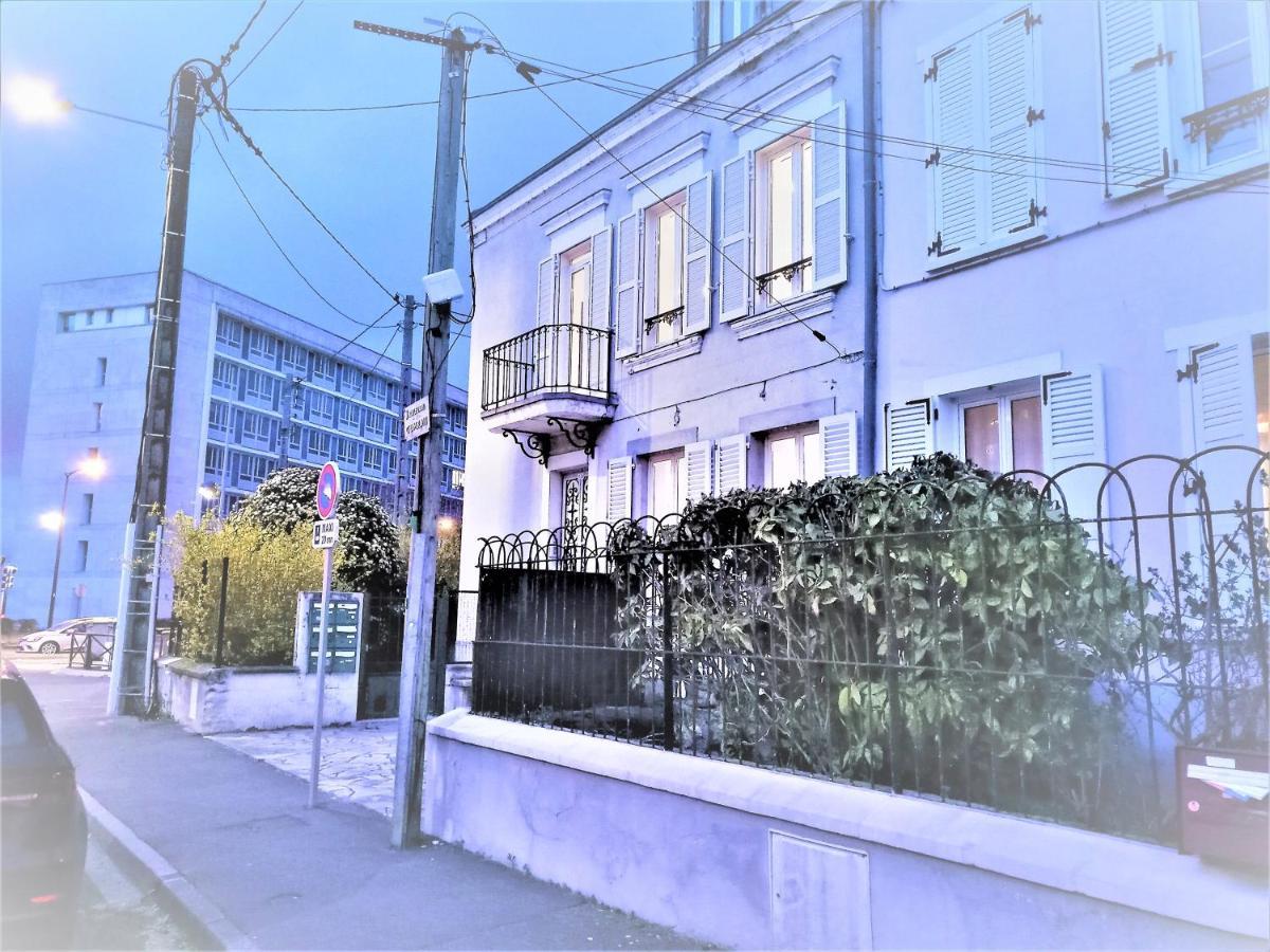 Appartement Proche Centre Ville, Gare Et Autoroute Melun Eksteriør billede