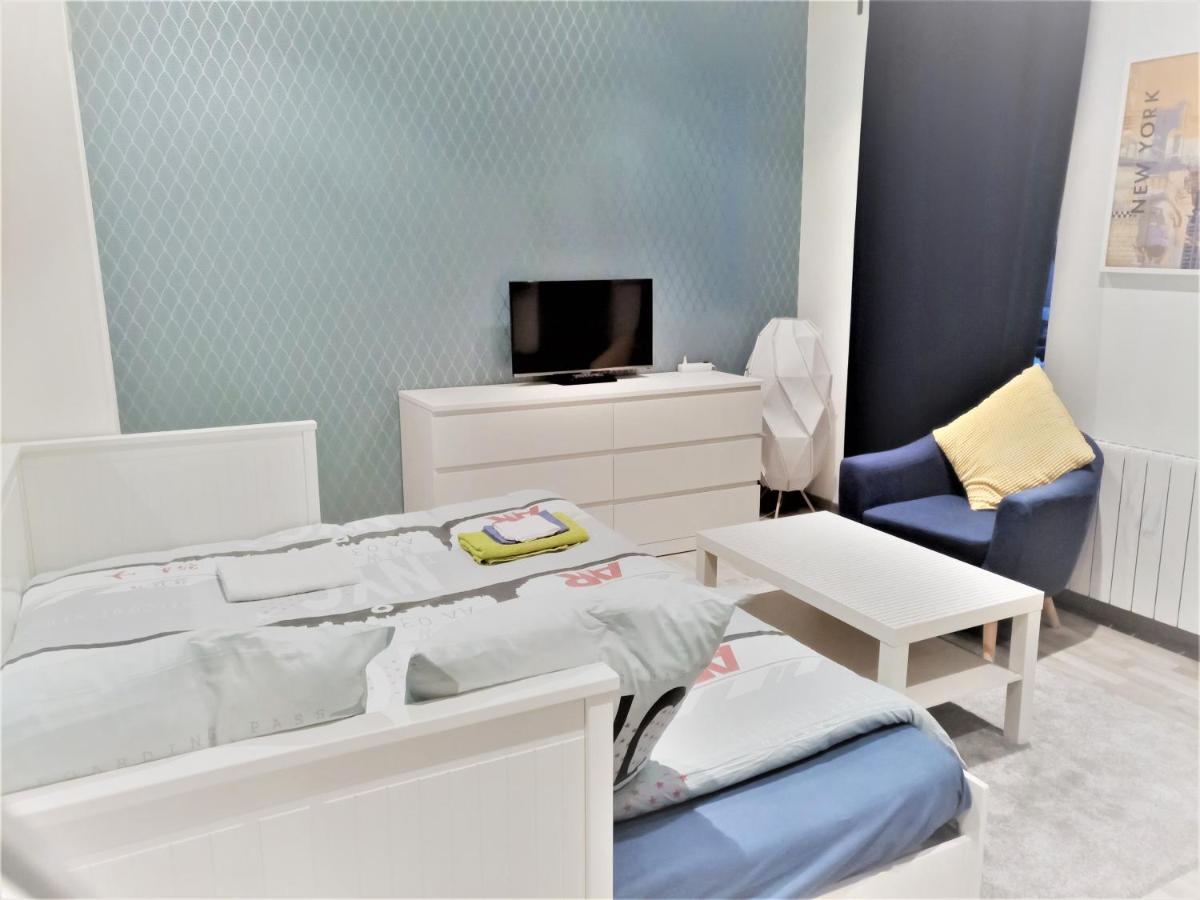 Appartement Proche Centre Ville, Gare Et Autoroute Melun Eksteriør billede