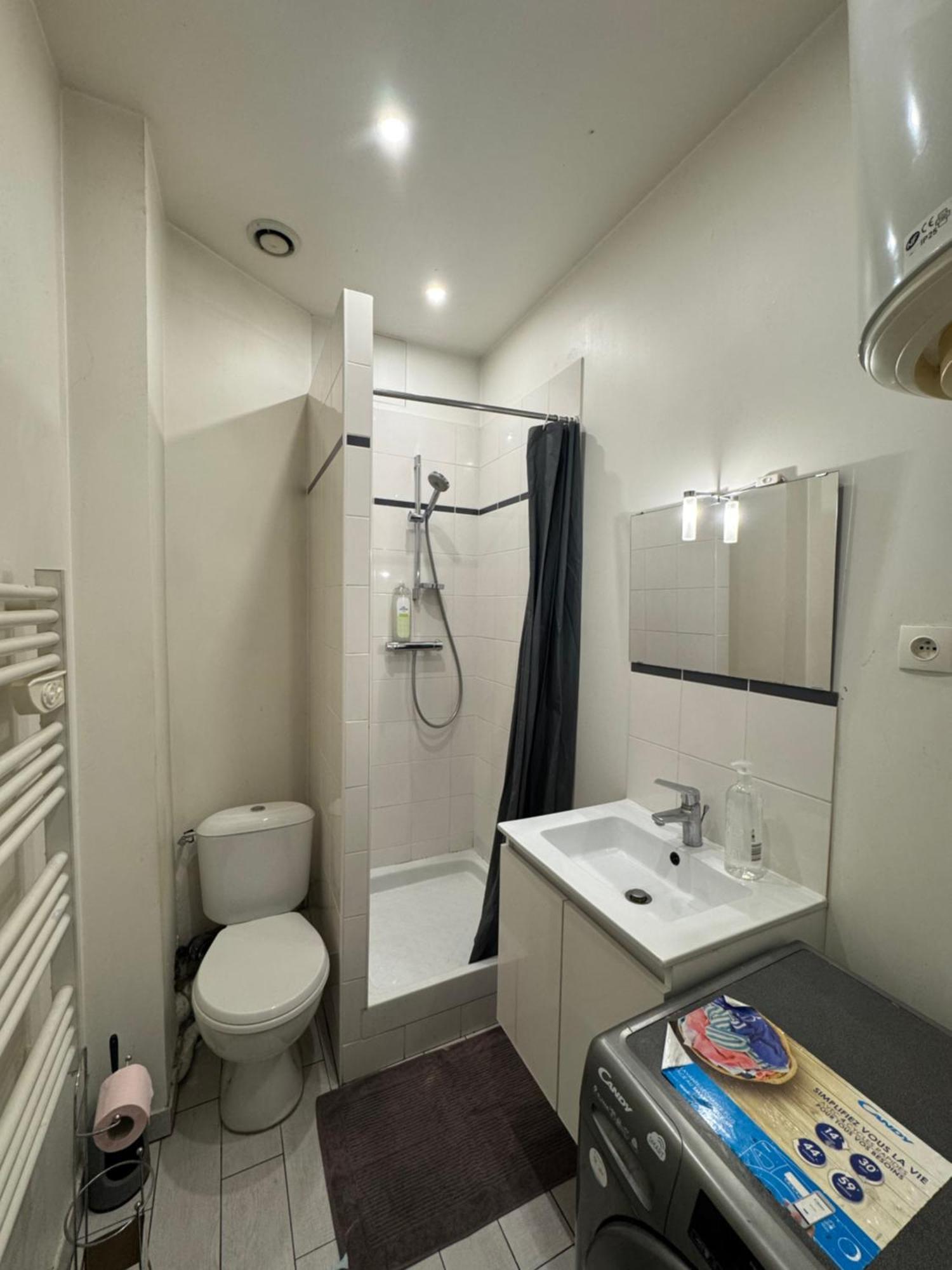 Appartement Proche Centre Ville, Gare Et Autoroute Melun Eksteriør billede