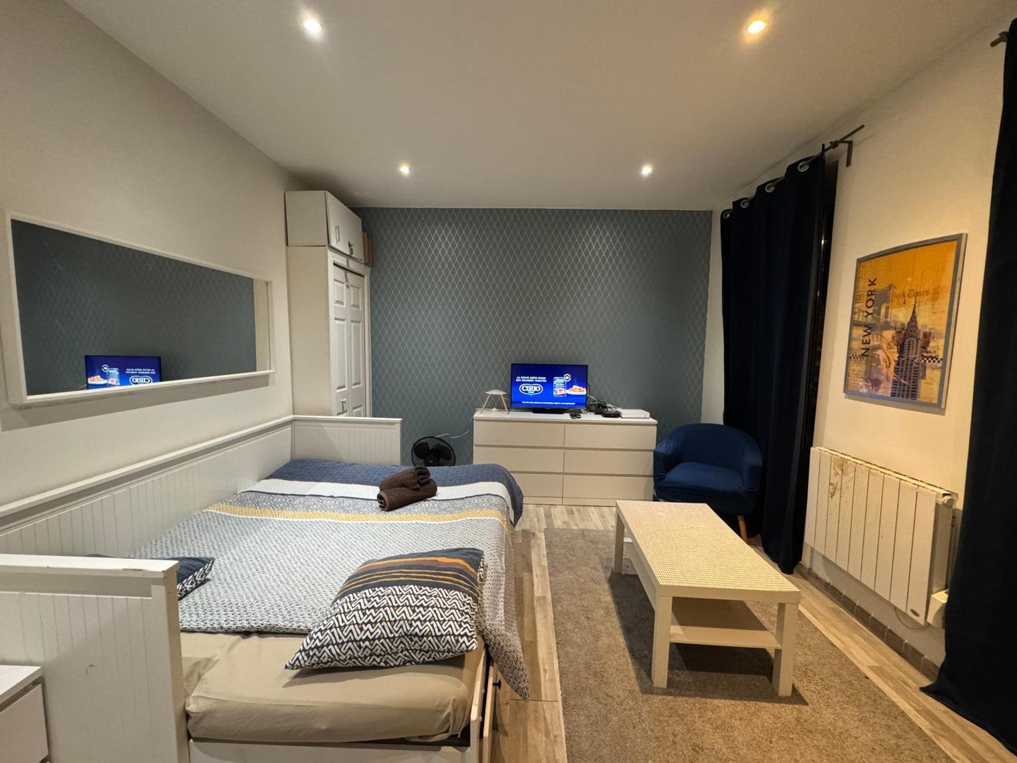 Appartement Proche Centre Ville, Gare Et Autoroute Melun Eksteriør billede